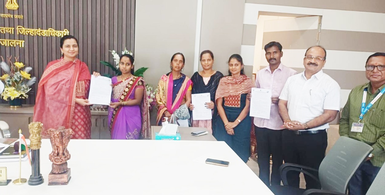 पीडित कुटुंबांना मिळाला शासकीय सेवेचा आधार; जिल्हाधिकारी आशिमा मित्तल यांच्या हस्ते 8 वारसांना नियुक्तीपत्रे प्रदान