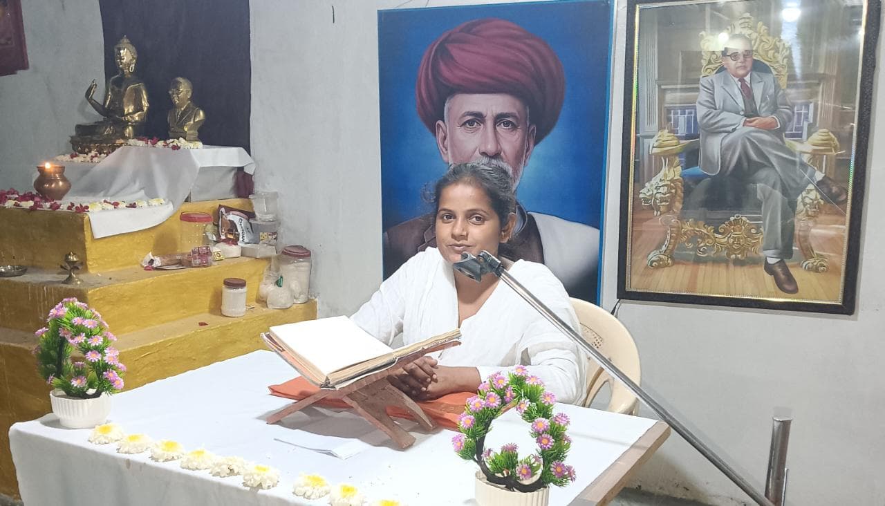 नंदापूर येथे ‘भगवान बुद्ध आणि त्यांचा धम्म’ ग्रंथाचे अखंड पठण