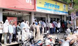 गॅस तुटवड्यामुळे नागरिक हैराण; एजन्सी कार्यालयांसमोर मोठी गर्दी