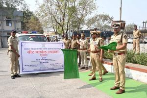 गुन्हे नियंत्रणासाठी जिल्हा पोलीस दलात बिट मार्शल पेट्रोलिंग योजना कार्यान्वीत; शहरातून काढली बिट मार्शलने रॅली