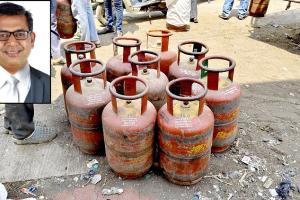 औद्योगिक वसाहतीतील कामगार उपाशी, हॉटेल व्यावसायिक गॅसच्या धुरावर; शासनाने तातडीने लक्ष घालावे - अ‍ॅड. महेश धन्नावत