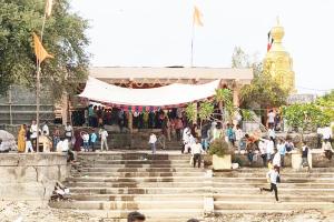 नववर्षानिमित्त मौजपुरी येथील यात्रेत कुस्त्यांची भव्य दंगल; रामेश्वर मंदिरात भाविकांची गर्दी