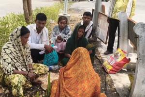 वाळू माफियांच्या धाकाने कुटुंब भयभीत; मध्यरात्री पोलीस अधीक्षक कार्यालयात घेतला आश्रय