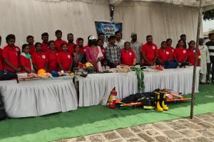 मान्सूनपूर्व तयारीसाठी मोती तलाव येथे आपदा मित्रांना आपत्ती व्यवस्थापन व पूर बचाव प्रशिक्षण; पथकाला साहित्याचे वाटप
