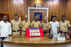बदनापूर पोलीसांचा तपास फळाला ; कारफोडीतील सहा लाख रुपये जप्त