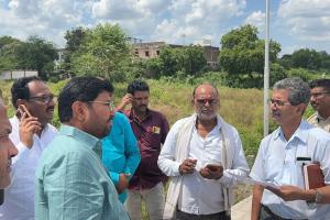 चंदनझिरा  सुंदरनगर नागेवाडी येथे शासकीय रुग्णालय उभारणीसाठी आमदार अर्जुनराव खोतकर यांनी केली जागेची पाहणी